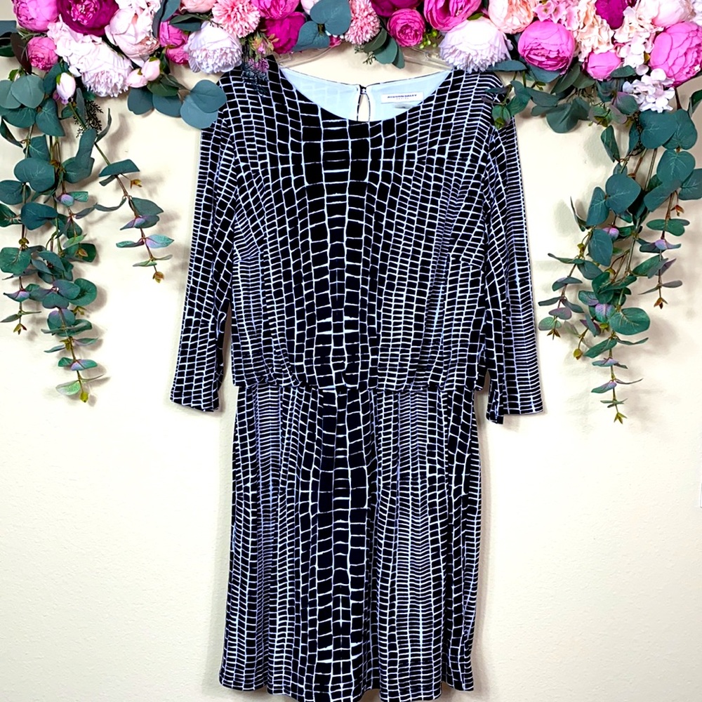 •allison daley• {black & white} Long Sleeved Croco Patterned Dress